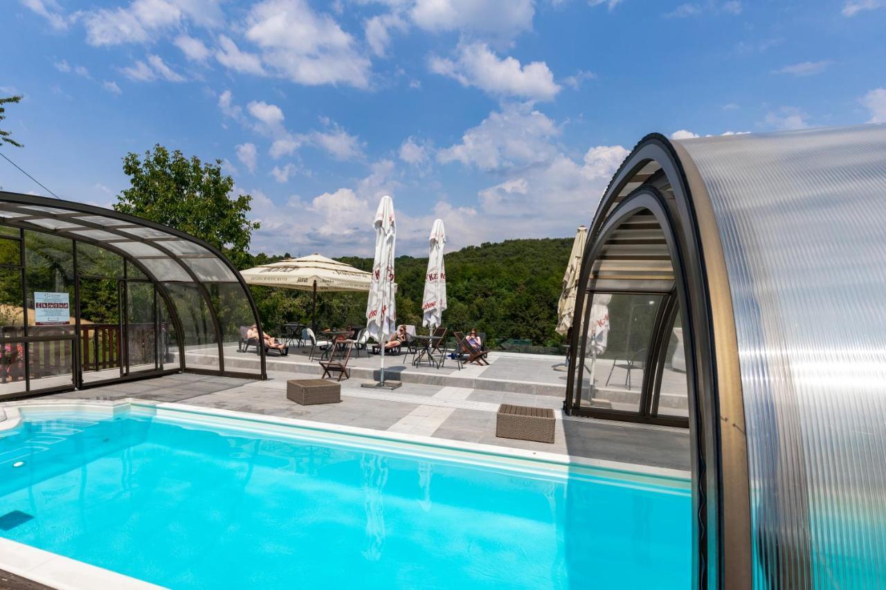 Hotel Srakovcic Heart Of Nature Ribnik Екстер'єр фото