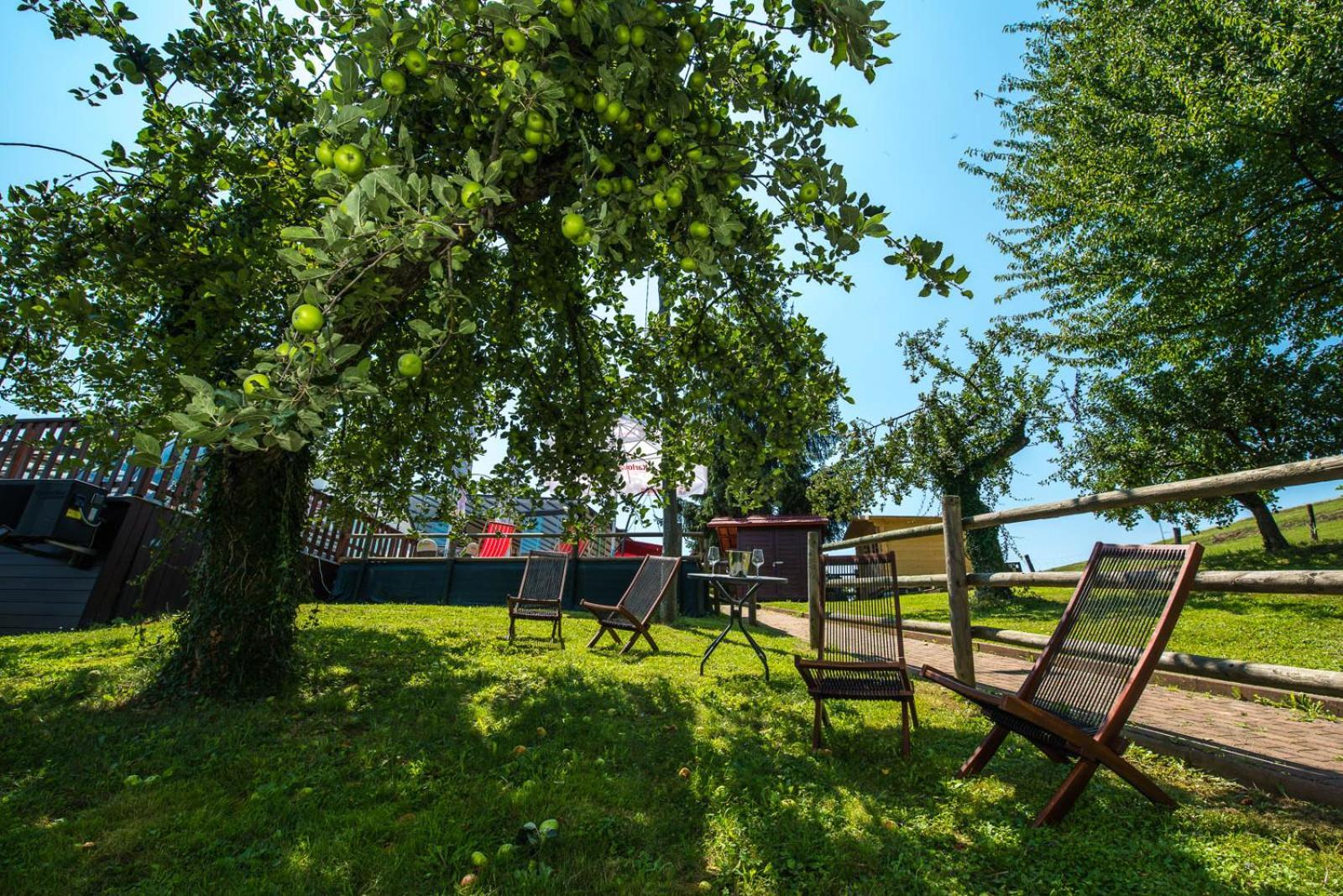 Hotel Srakovcic Heart Of Nature Ribnik Екстер'єр фото